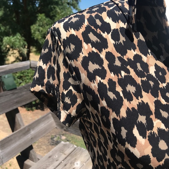 Express Leopard Top-Short Sleeves-Medium - Picture 4 of 8